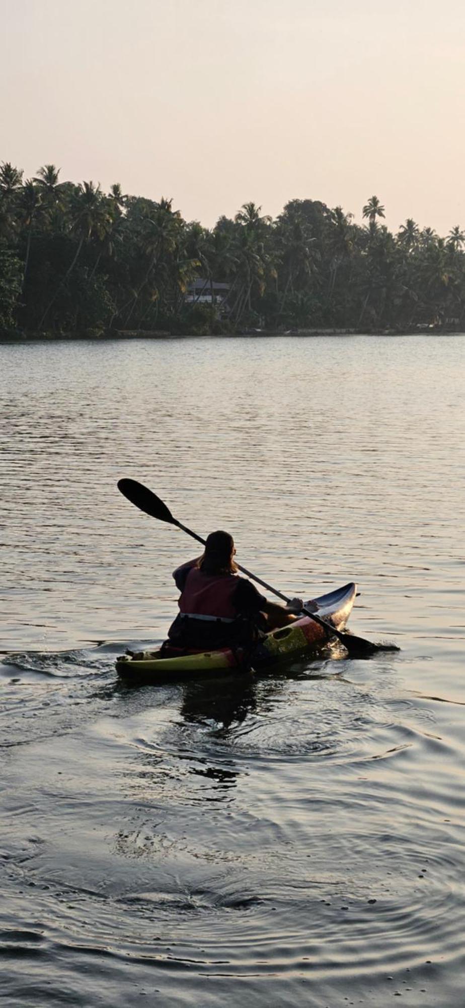 Islandstay-A Riverside Property Kollam Eksteriør billede