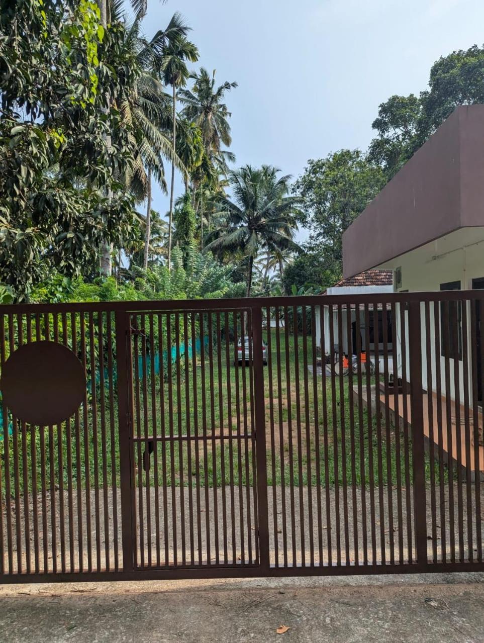 Islandstay-A Riverside Property Kollam Eksteriør billede