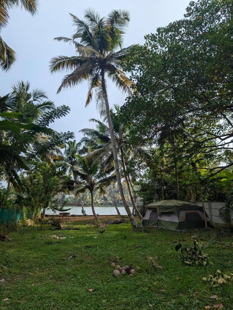 Islandstay-A Riverside Property Kollam Eksteriør billede